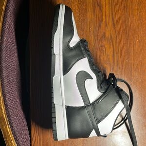 Nike Dunk High
Panda Black White (2021/2024)